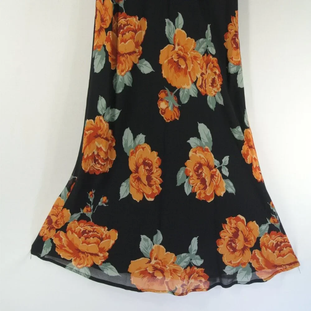NEW Reformation Layla Skirt in Consuelo Black Floral Midi Size 6 #1629 - Picture 5 of 8